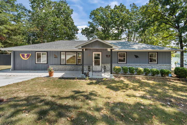 Property Photo: 308 Erie Street MO 65616