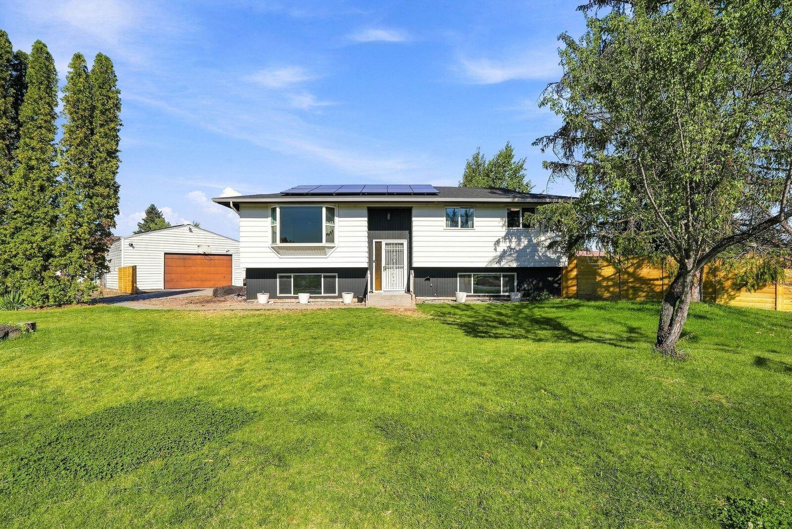 Property Photo:  11921 E 31st Ave  WA 99206 