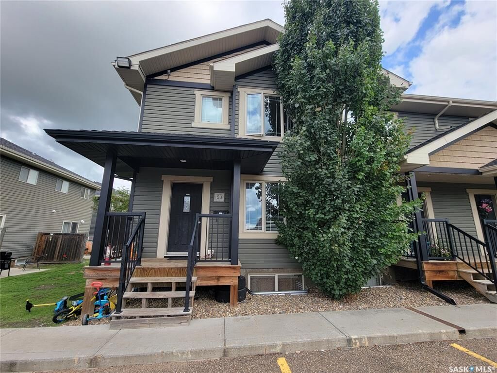 Property Photo:  1809 47 Avenue 53  SK S9V 1W3 