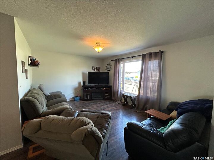 Property Photo:  615 1st Avenue S  SK S0K 0S0 