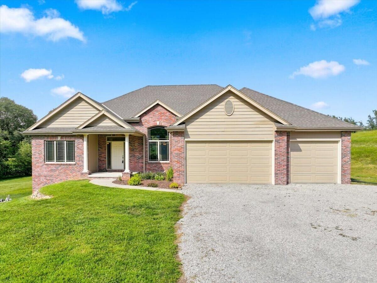 Property Photo:  22312 Pioneer Trail  IA 51503 