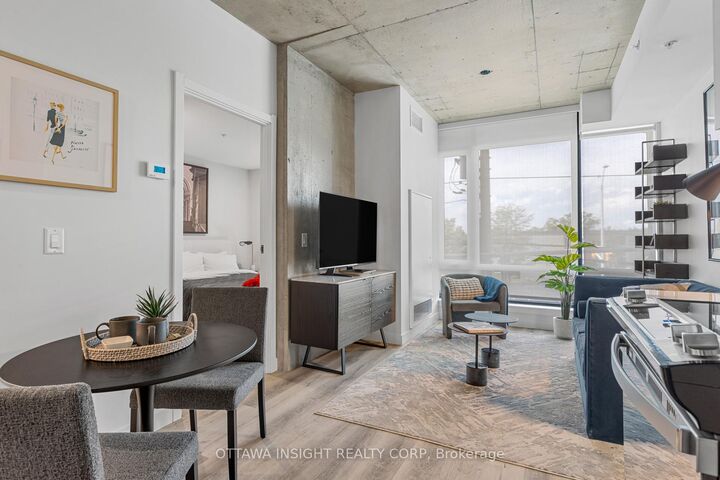 Property Photo:  2140 Baseline Road 9G-20  ON K2G 6E2 