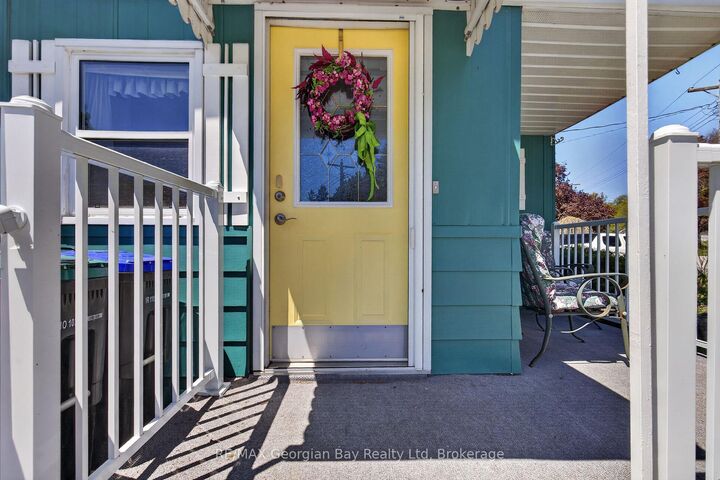 Property Photo:  525 Midland Point Road 28  ON L4R 5G9 