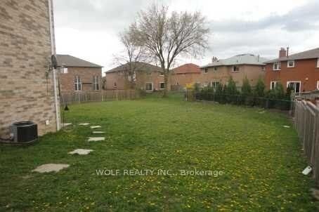 Property Photo:  4743 Apple Blossom Circle Basement  ON L5V 3C7 