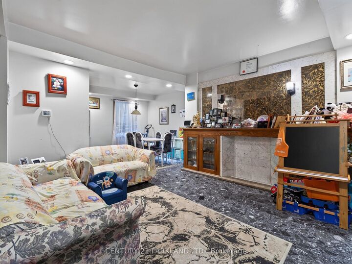Property Photo:  323 Nairn Avenue  ON M6E 4H9 