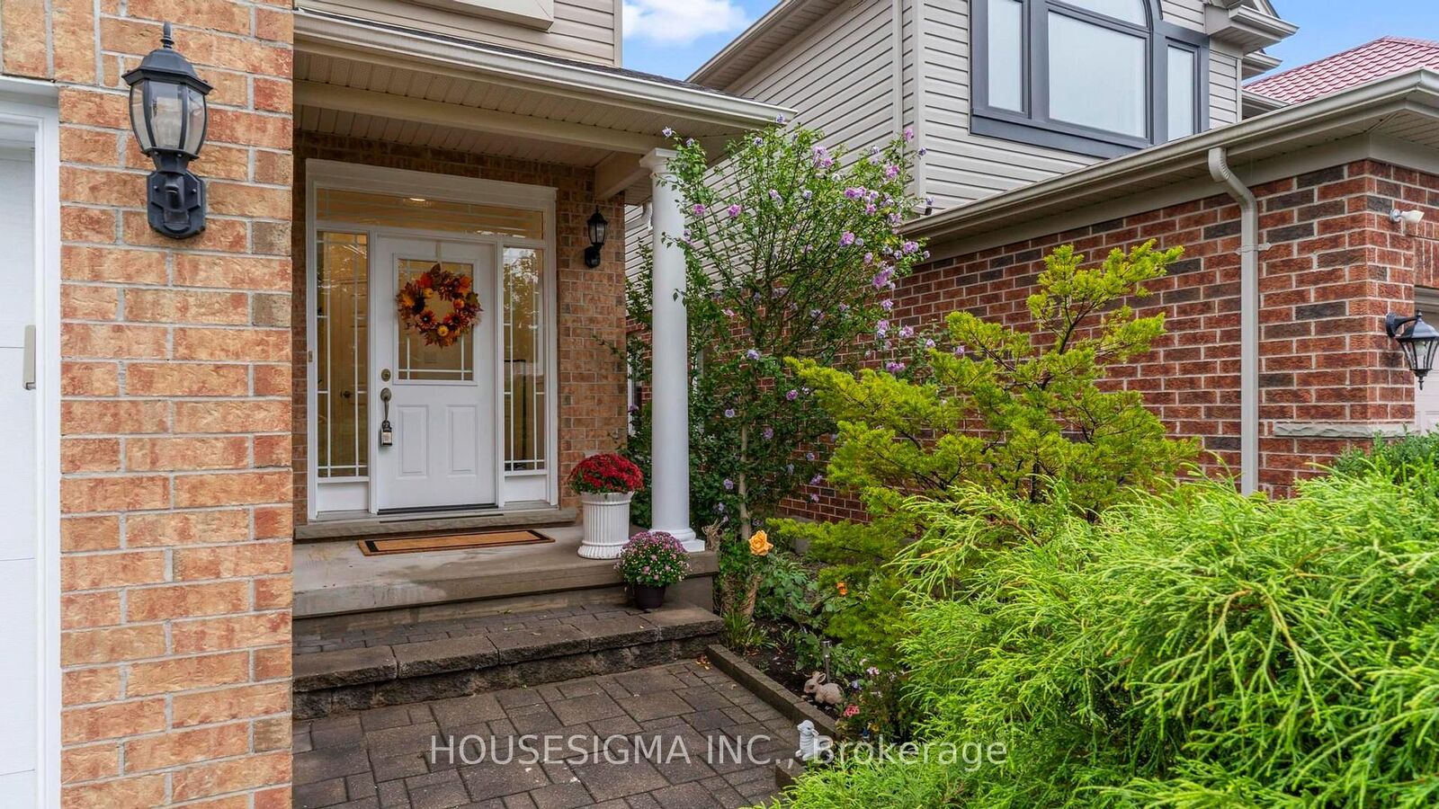 Property Photo:  1389 Pleasantview Drive  ON N5X 4P8 