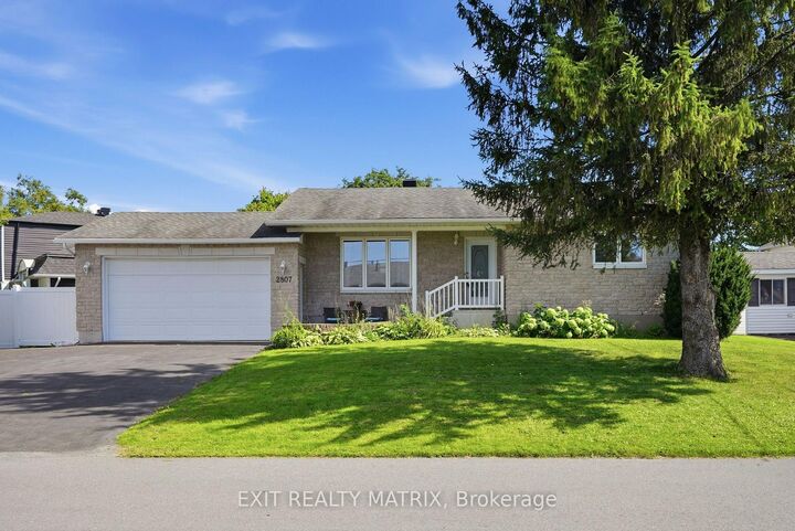 Property Photo:  2807 Leonard Street  ON K4K 1A4 