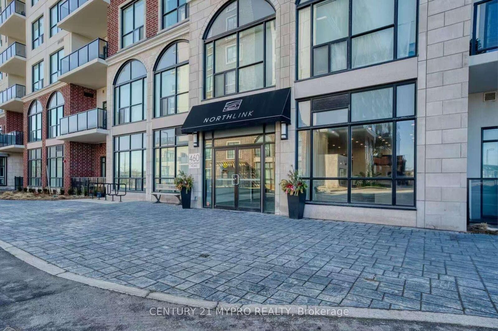Property Photo:  460 Callaway Road 208  ON N6G 0Z2 