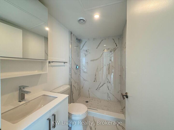 Property Photo: 88 Queen Street 5005 ON M5C 1S1
