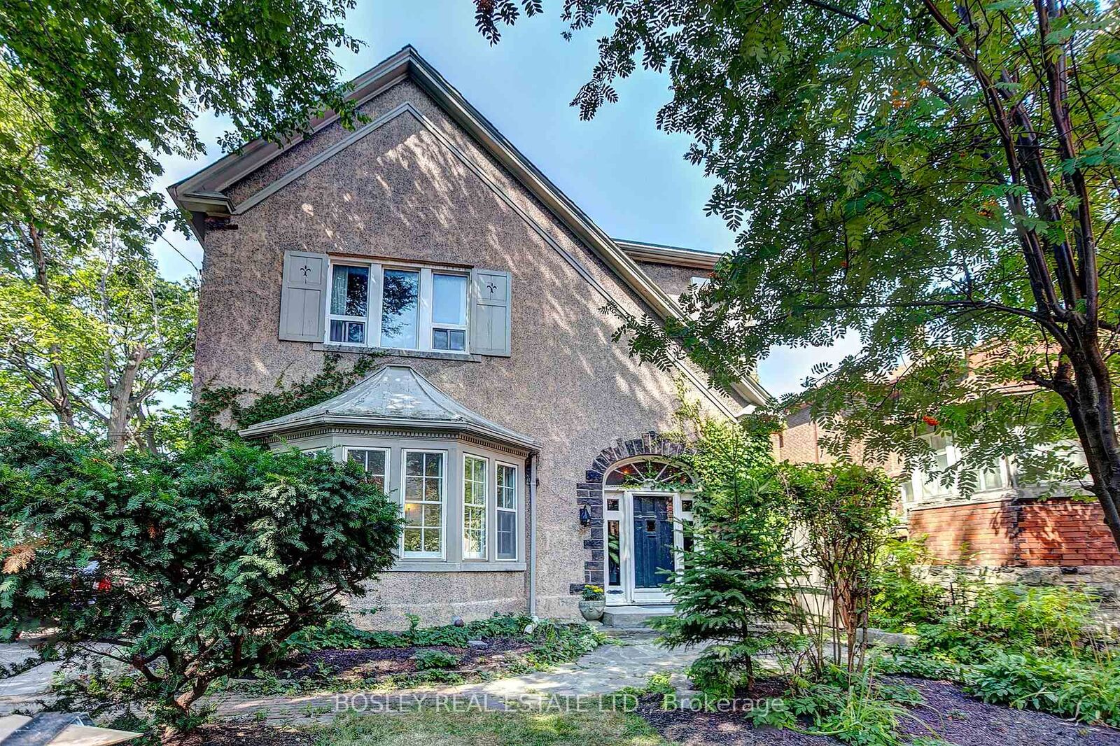 Property Photo:  100 Dowling Avenue Main  ON M6K 3A4 
