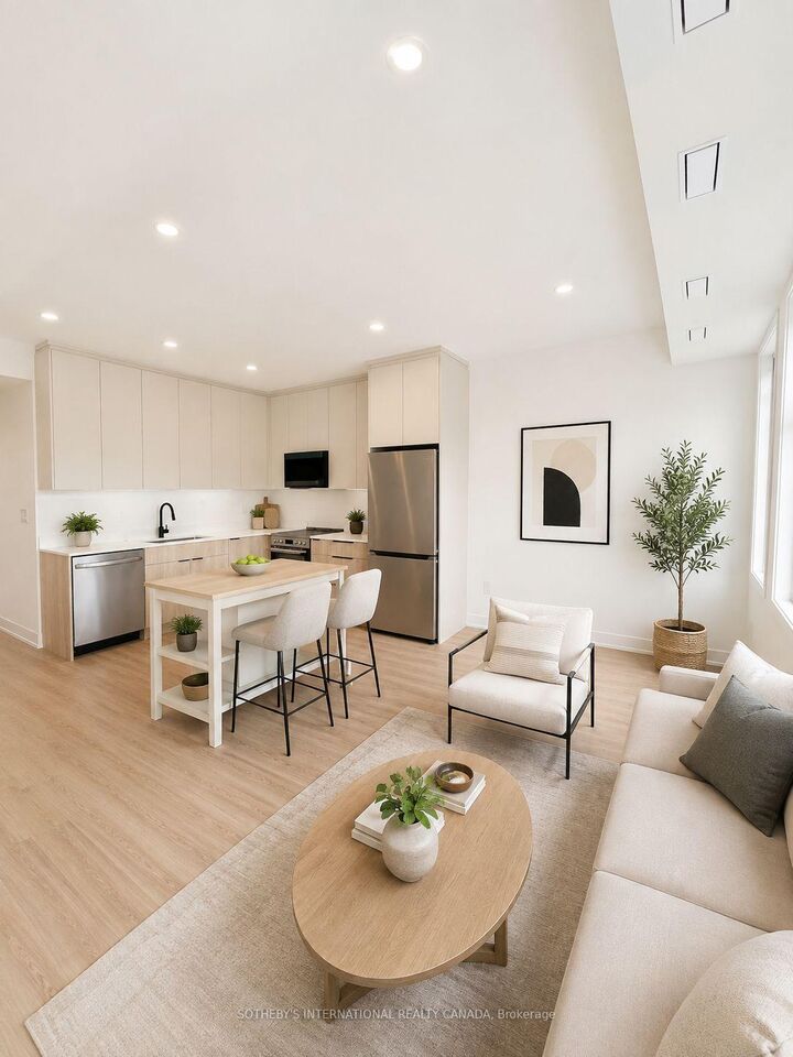Property Photo:  207 Connaught Avenue 1  ON M2M 1H6 
