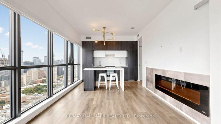 Property Photo:  159 Dundas Street E 3901  ON M5B 0A9 