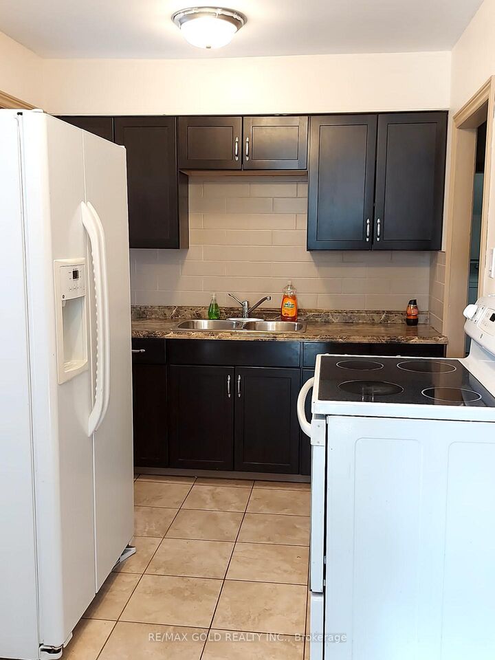 Property Photo:  1315 Partington Avenue  ON N9B 2P5 