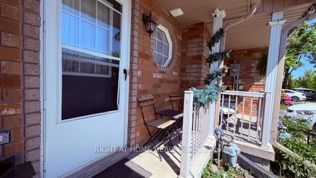 Property Photo:  140 Sydenham Wells Road  ON L4M 6T3 