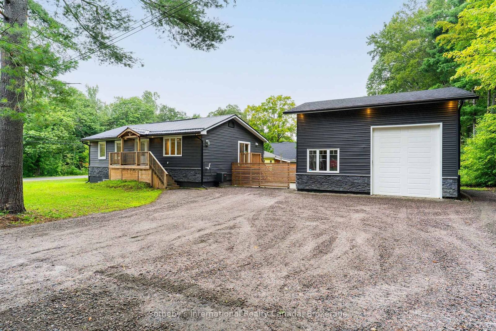 Property Photo:  1003 Elizabeth Street  ON P0C 1M0 