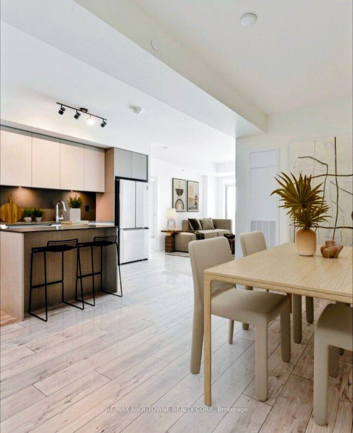 Property Photo:  133 Bronte Road B607  ON L6L 0H2 