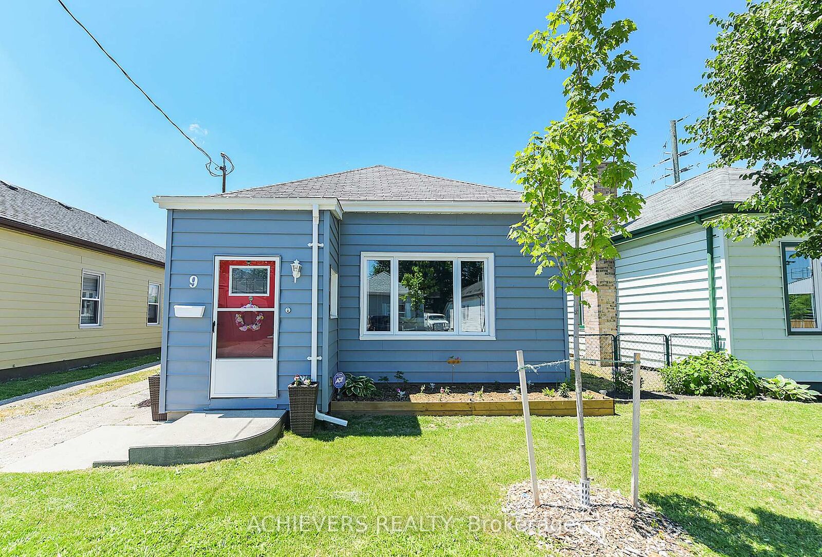 Property Photo:  9 Pearl Street  ON N5Z 1X1 