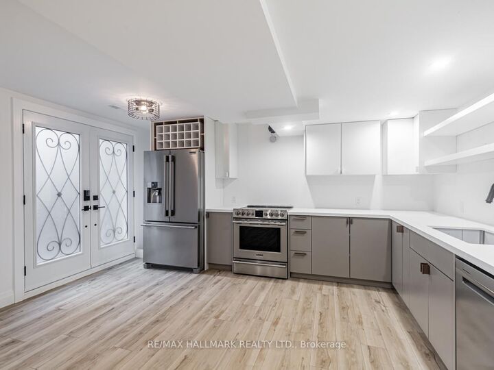 Property Photo:  26 Amanda Avenue Lower  ON L1M 1K4 