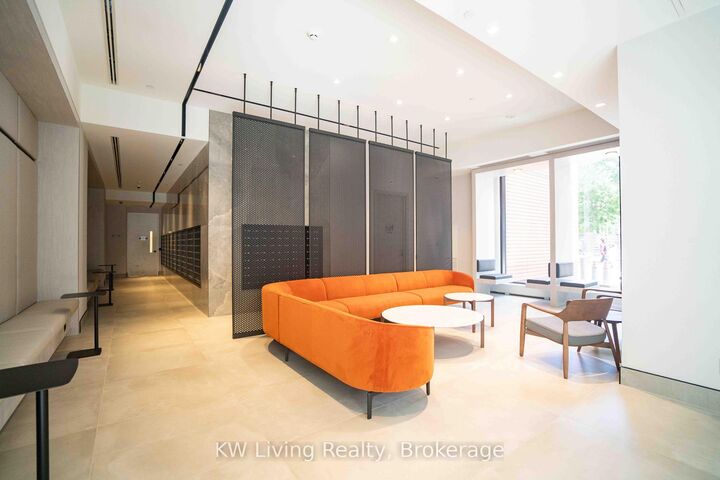 Property Photo:  609 Sherbourne Street 3007  ON M4X 0A4 
