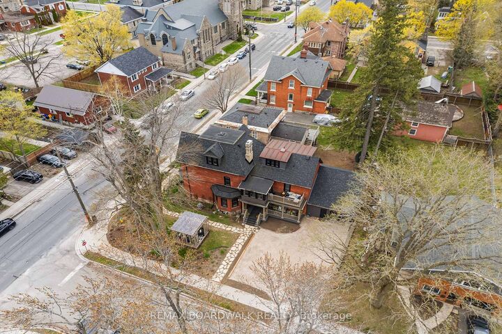 Property Photo:  19 North Street  ON K7H 2S4 
