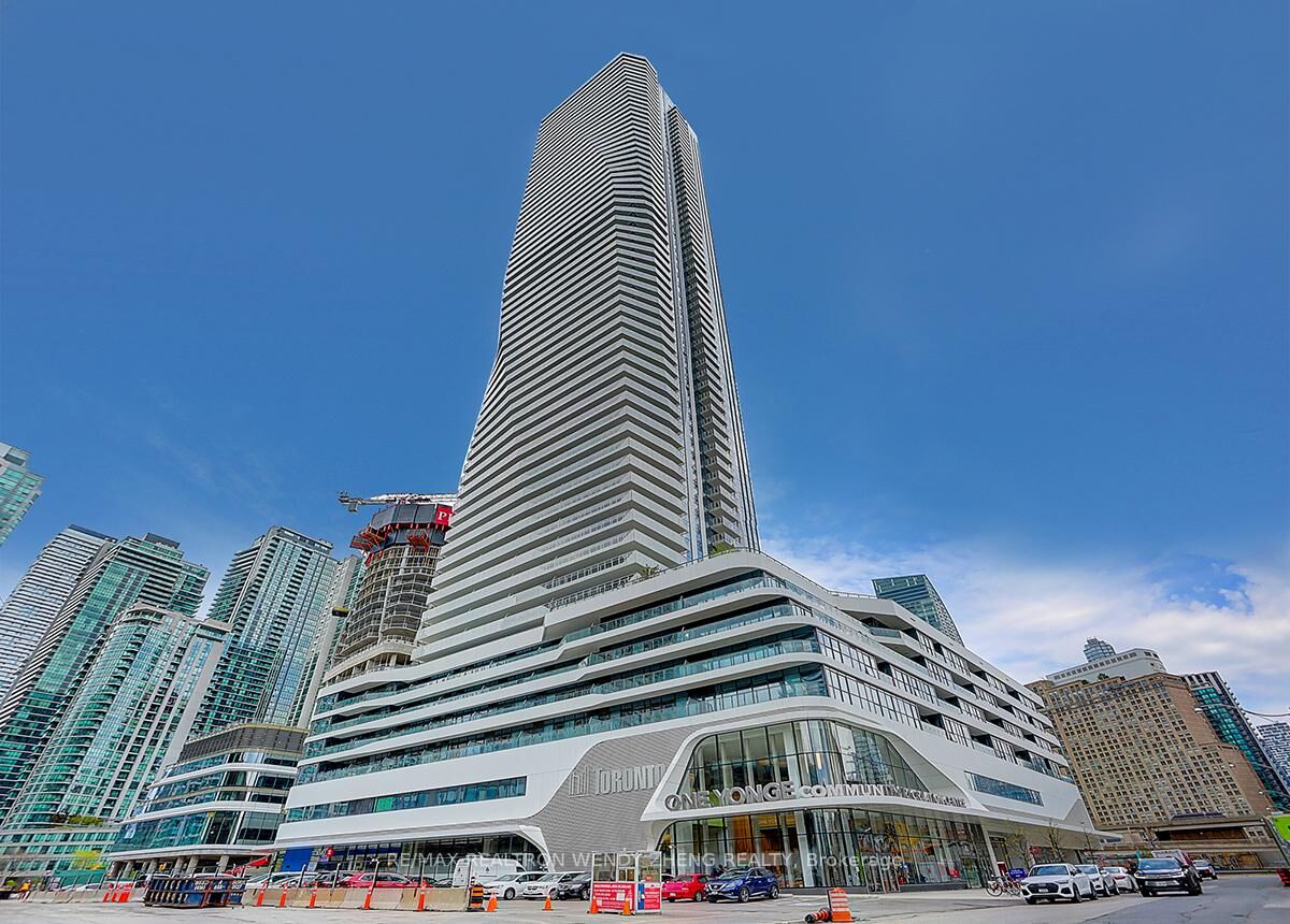 Property Photo: 28 Freeland Street 902 ON M5E 0E3