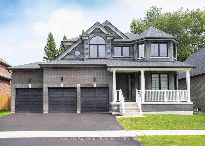 Property Photo:  352 Northglen Boulevard  ON L1C 7E2 