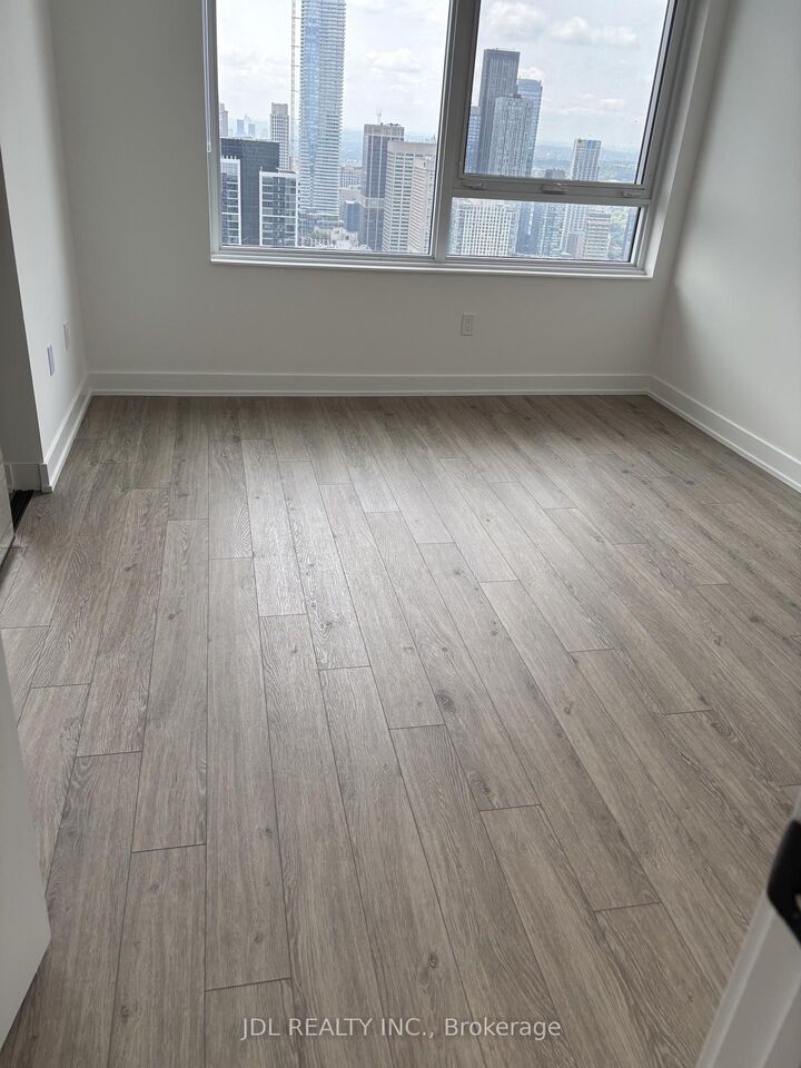 Property Photo:  609 Sherbourne Street 5103  ON M4X 0A4 