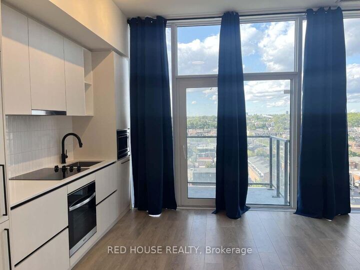 Property Photo:  1285 Dupont Street 1207  ON M6H 0E3 