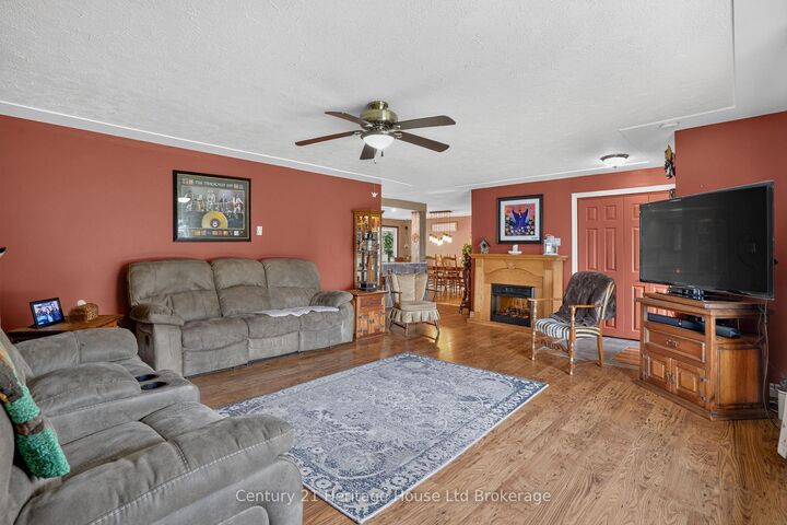 Property Photo:  264230 Prouse Road  ON N0J 1N0 