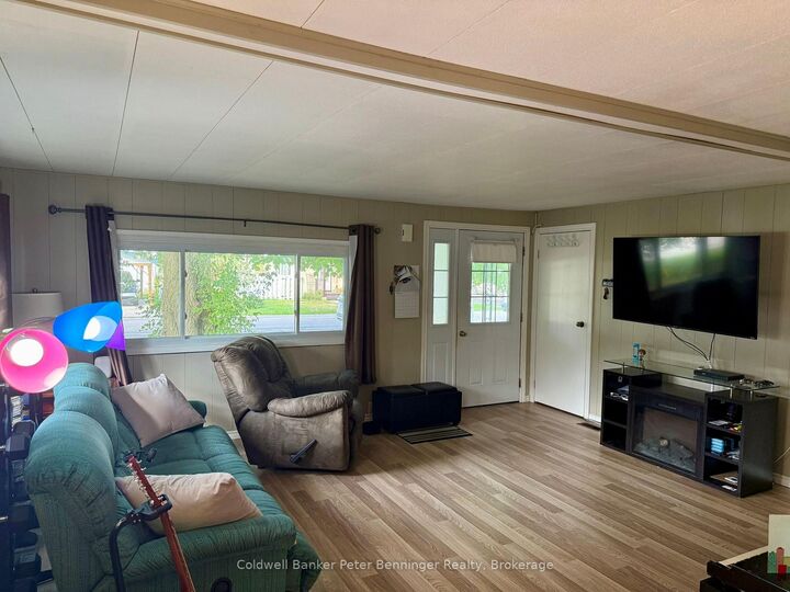 Property Photo:  20 Cardinal Street  ON N0G 2V0 