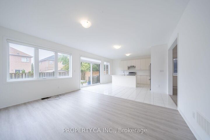 Property Photo:  17 Jinnah Avenue  ON L3S 0G2 