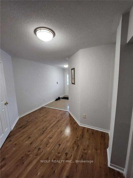 Property Photo:  4743 Apple Blossom Circle  ON L5V 3C7 