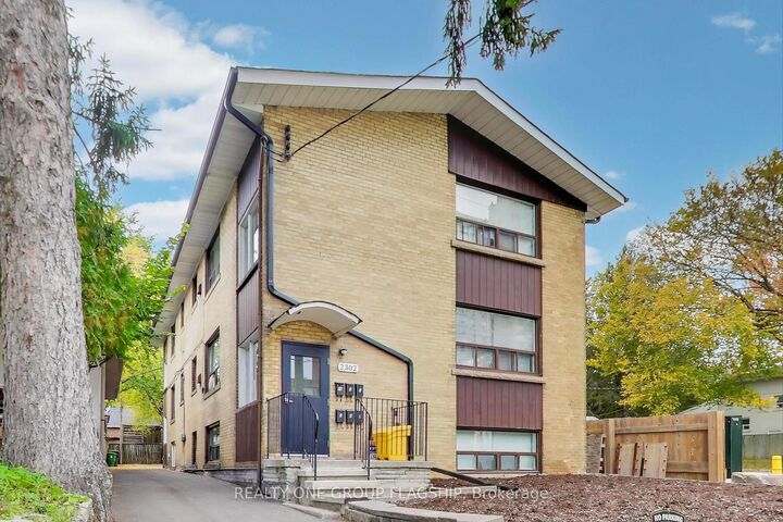 Property Photo: 2302 Lake Shore Boulevard W 1A ON M8V 1B4