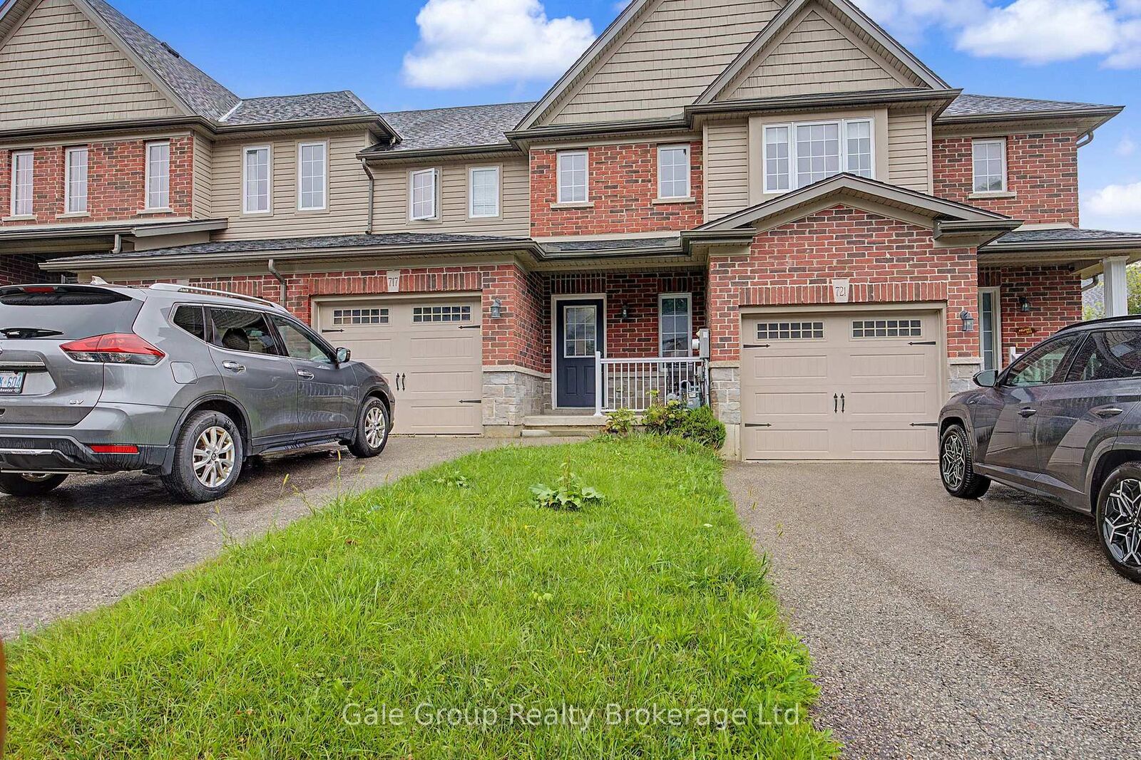 Property Photo:  717 Crawford Crescent  ON N4S 8Z5 
