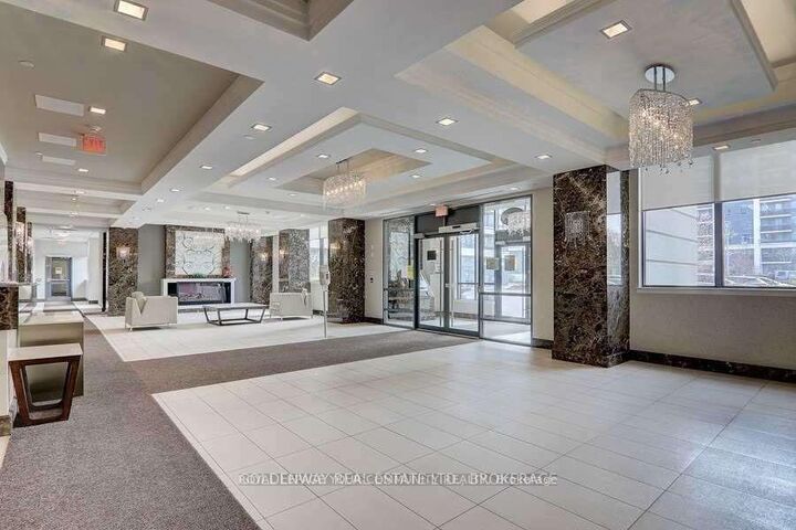 Property Photo:  370 Highway 7 N/A E 315  ON L4B 0C4 