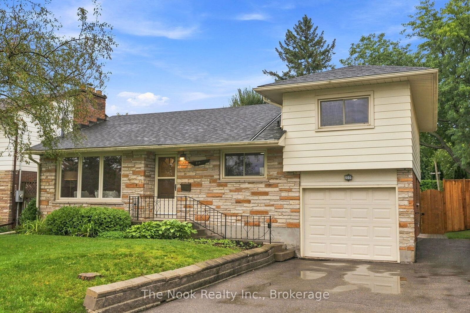 Property Photo: 355 Ridgeway Avenue ON L1J 2V3