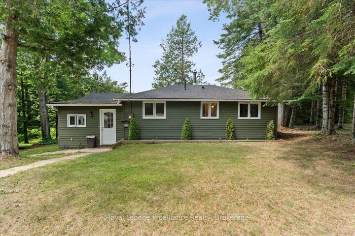 Property Photo:  17 Halcomb Lane  ON K0L 1P0 