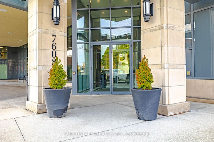 Property Photo:  7608 Yonge Street 318  ON L4J 0J5 