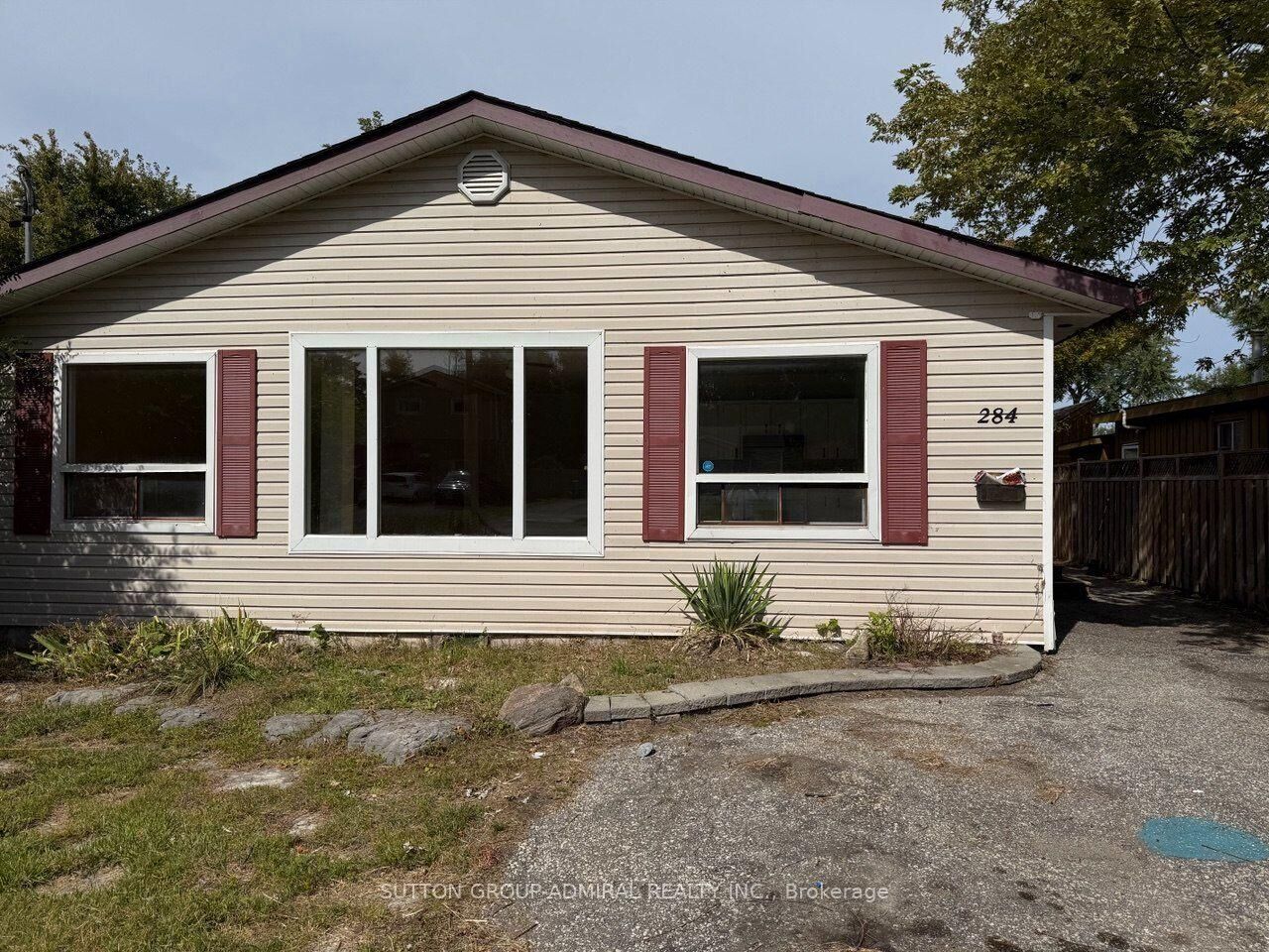 Property Photo:  284 Kenwood Avenue  ON L4P 2X5 