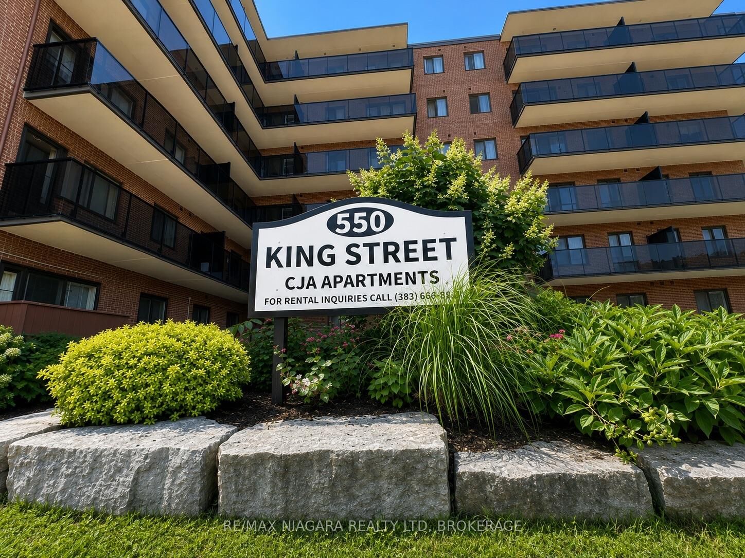 Property Photo:  550 King Street 103  ON L4R 3N1 