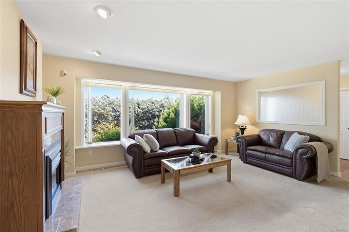 Property Photo:  788 Stanhope Rd  BC V9P 1B5 