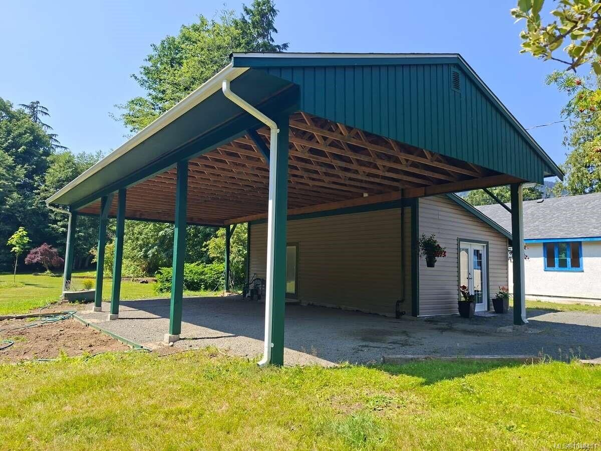 Property Photo:  955 Despins Rd  BC V0P 1R0 