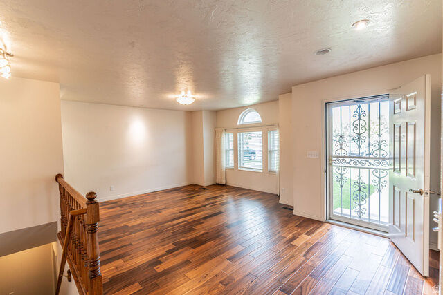 Property Photo: 295 N 330 E UT 84057