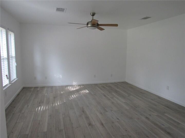 Property Photo:  2107 Deer Creek Trail  TX 78665 