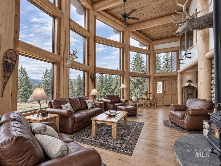 Property Photo: 3618 Tamarack View Dr ID 83654