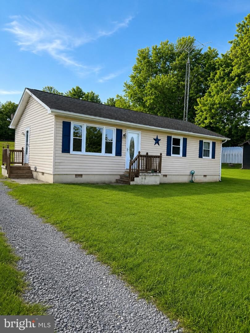 Property Photo: 589 Ruebuck Road VA 22624