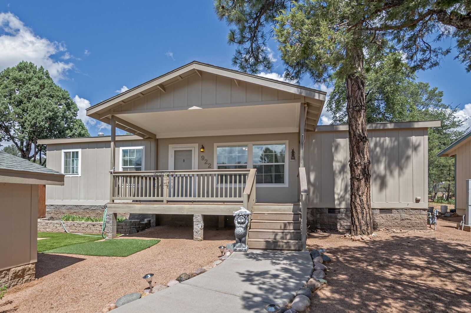 Property Photo:  922 N Easy Street  AZ 85541 