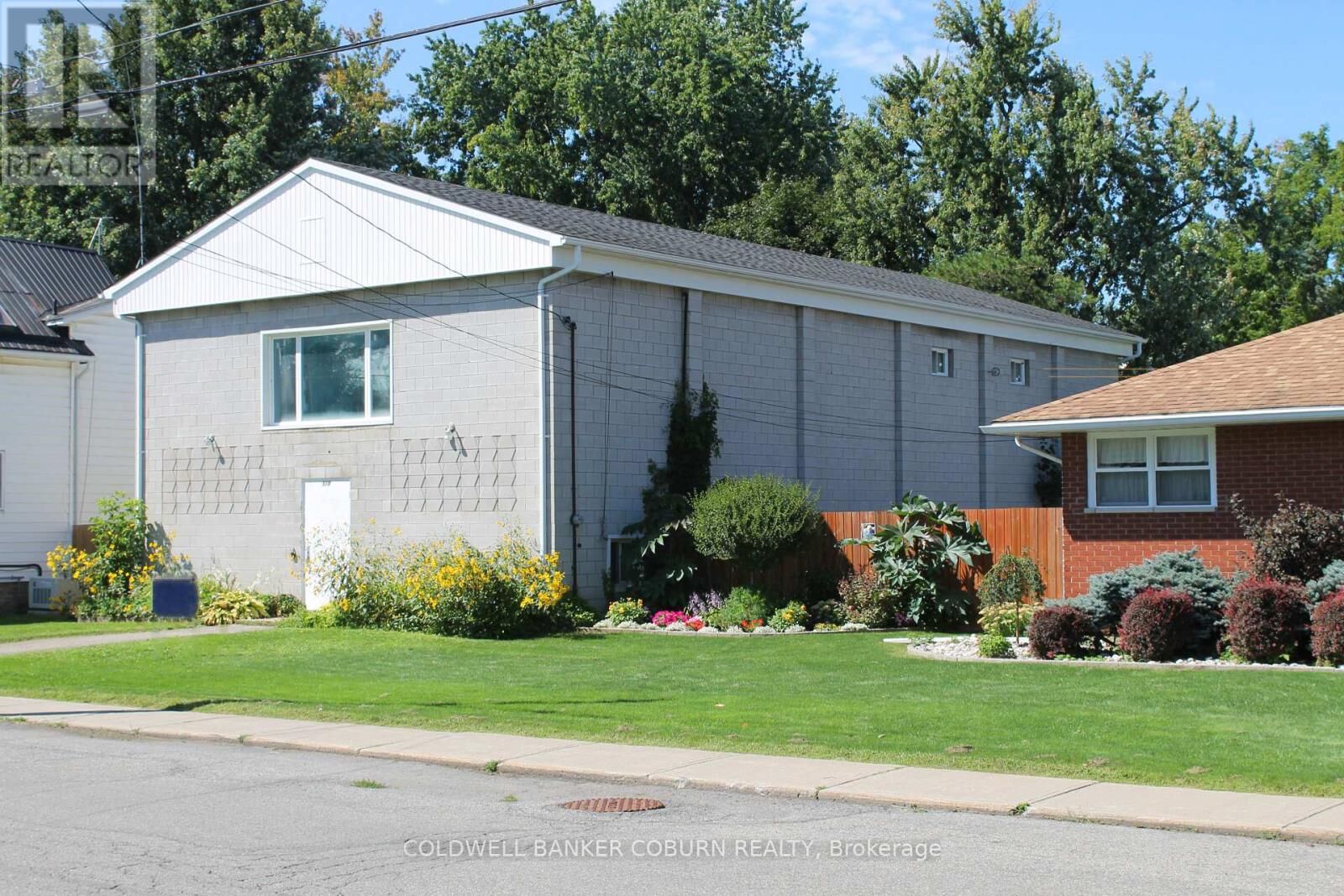 Property Photo:  518 Church Street  ON K0C 2K0 