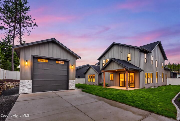 Property Photo: 1244 E Sleeping Deer Ave ID 83835