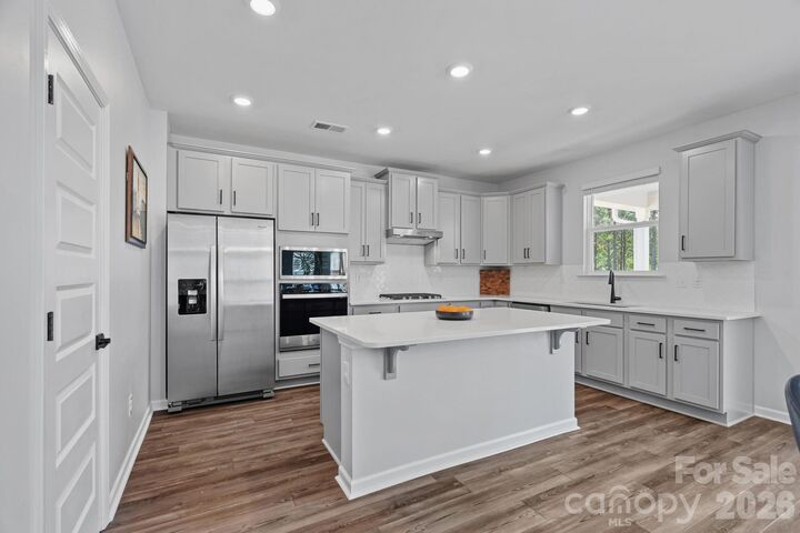 Property Photo:  14024 Fairy Tale Court  NC 28078 